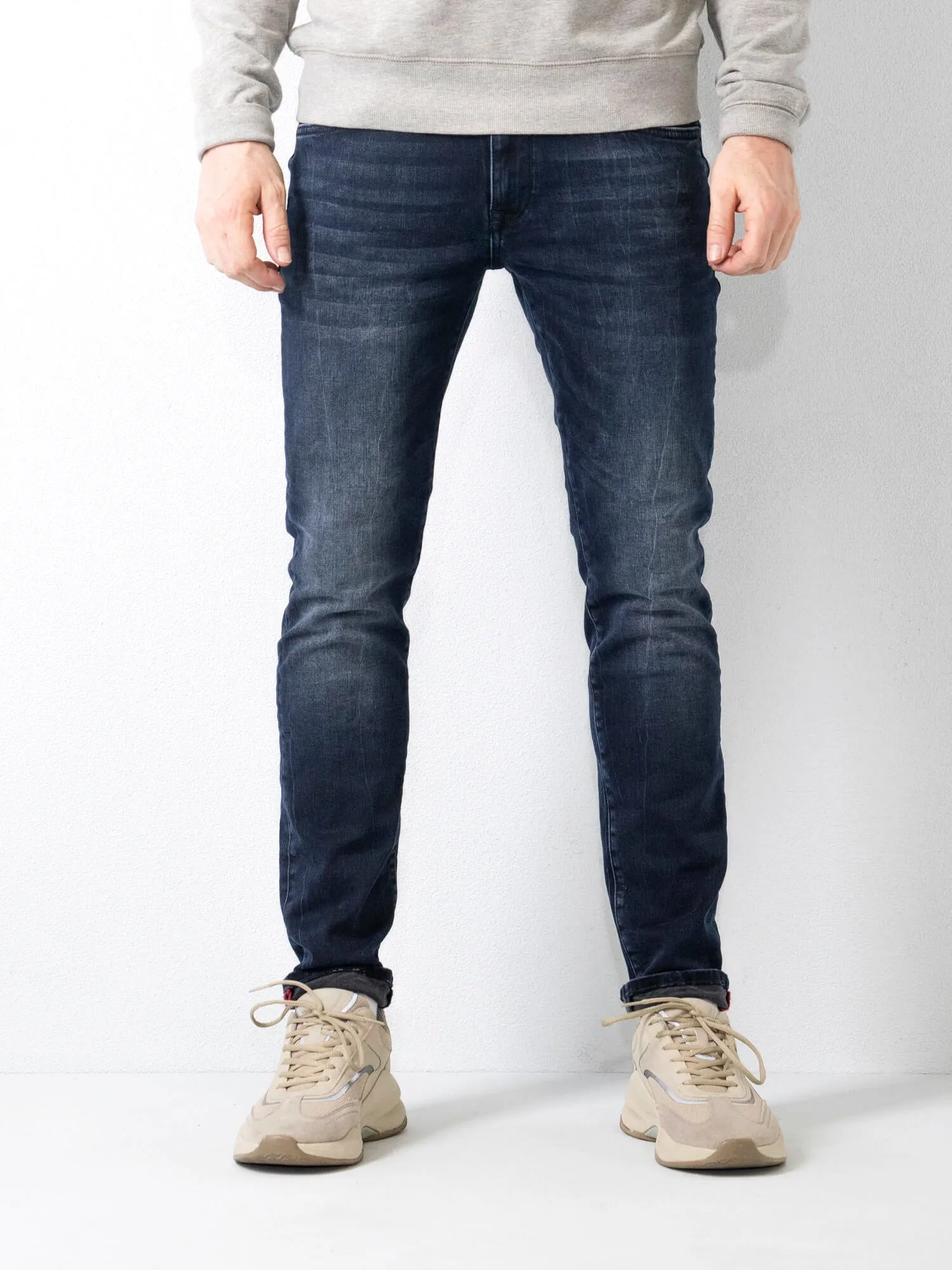 Jackson Slim Fit Jeans