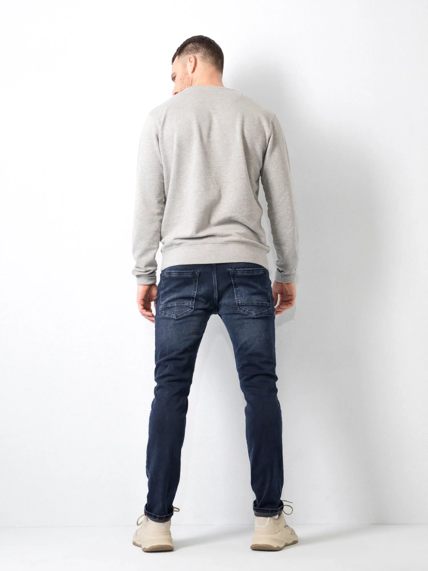 Jackson Slim Fit Jeans
