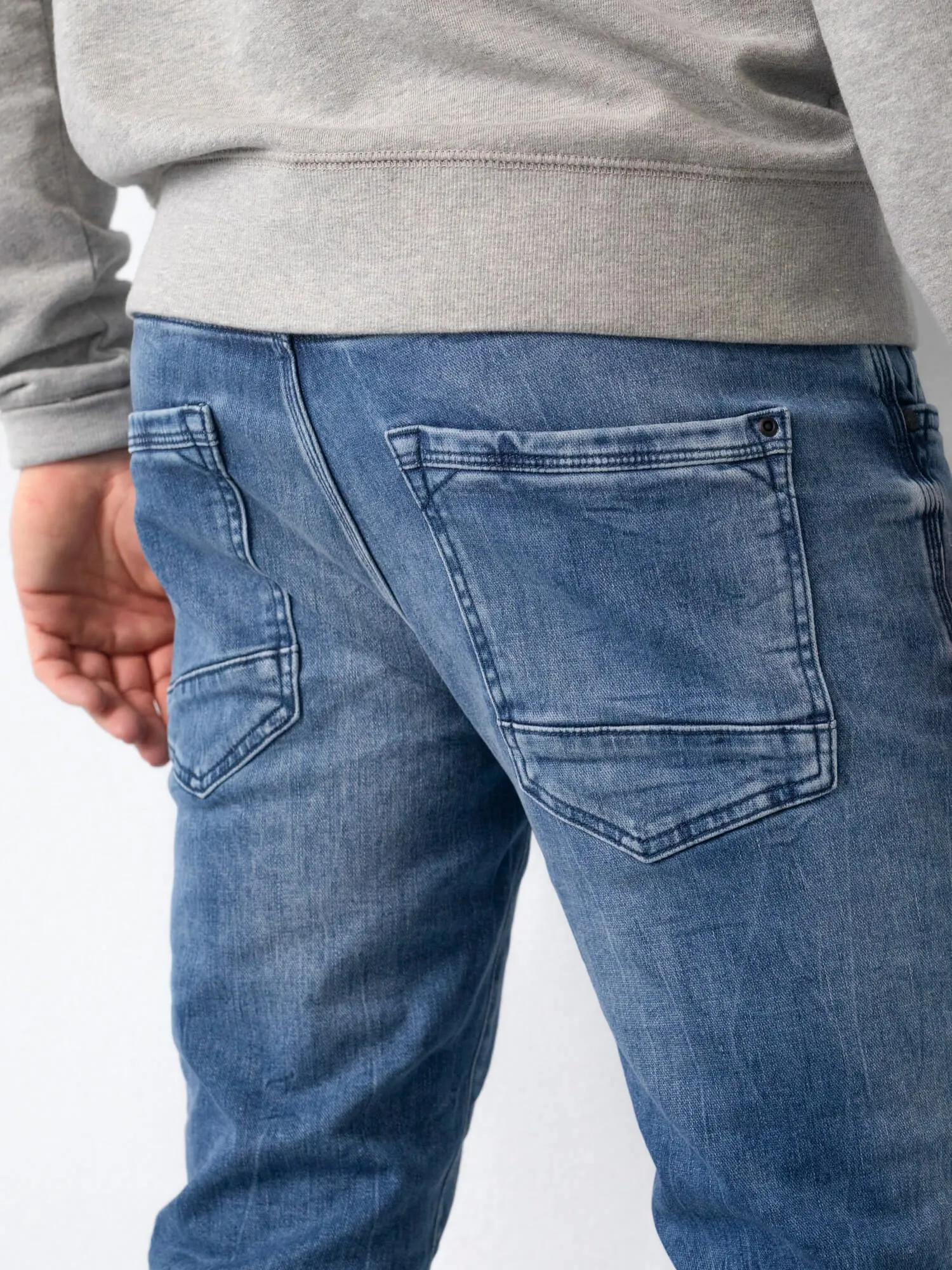 Jackson Slim Fit Jeans